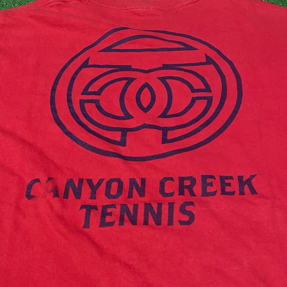 Vintage Canyon Creek Tennis T-shirt Logo Graphic Red Tee Size Medium Y2K